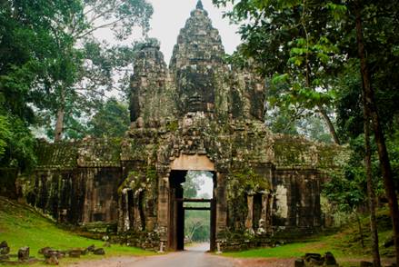 Cruise on the Aqua Mekong | Aqua Expeditions